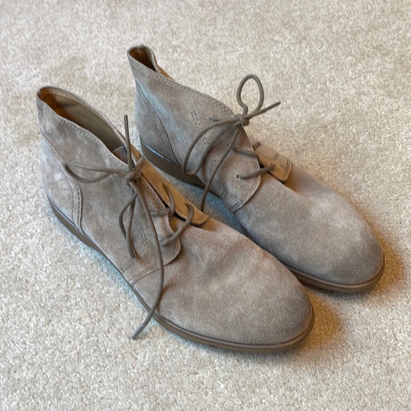 franco sarto pebbles